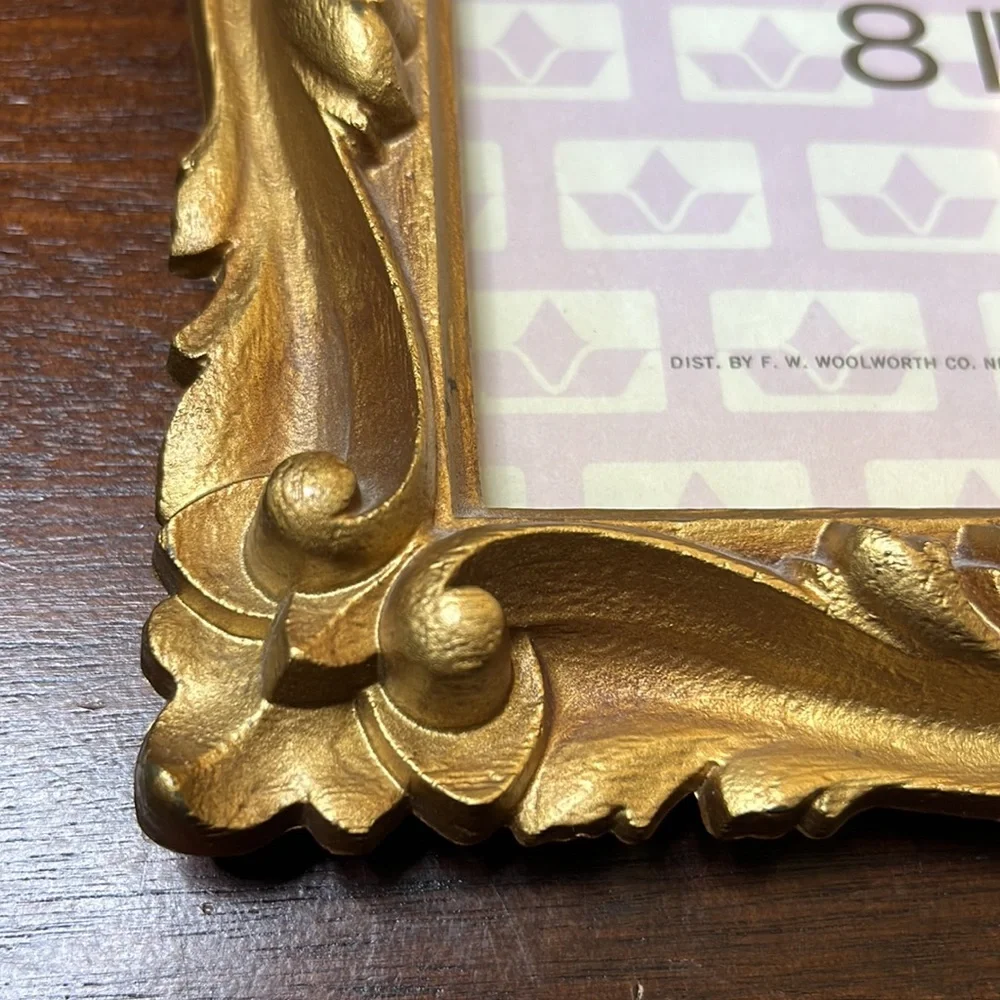 Vintage 1972 ornate Hollywood Regency photo frame Woolworth Woolco 8 x 10